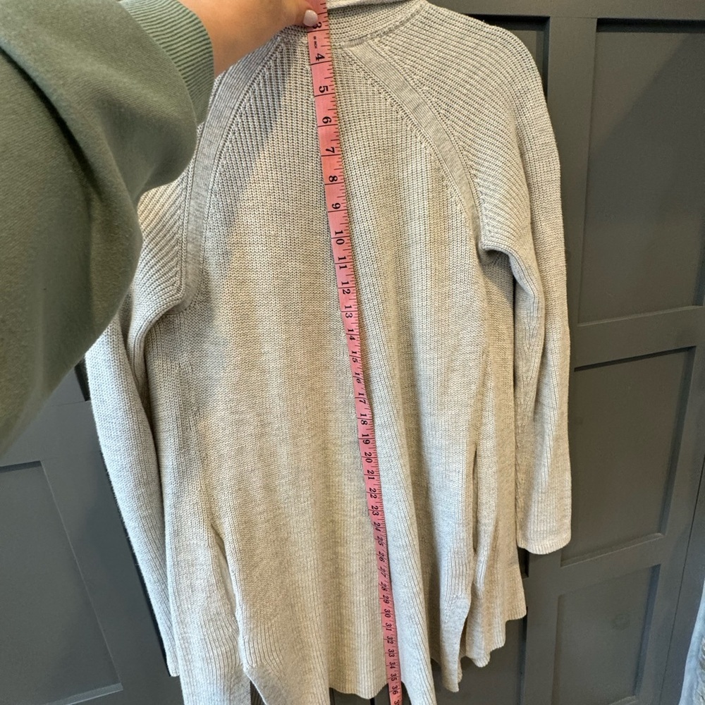 Athleta light heather grey open swing travel/ lounge cardigan/jacket - Picture 10 of 11